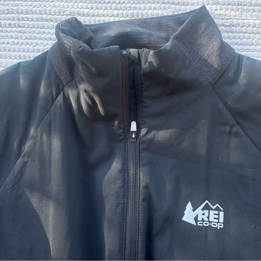 REI Co-op Insulated Hybrid Jacket Womens M Black Hiking Thumbhole Fleece - Picture 6 of 11